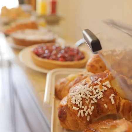 Hotel Garibaldi New 3*