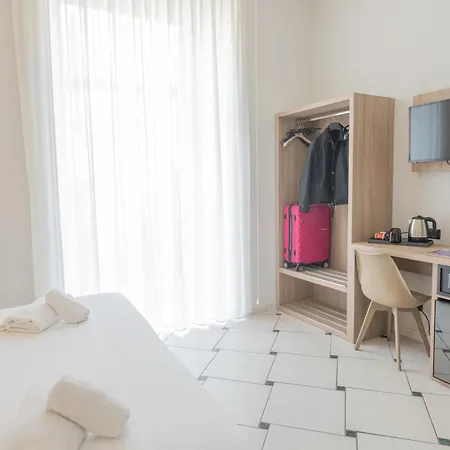 Garibaldi New Hotel 3*