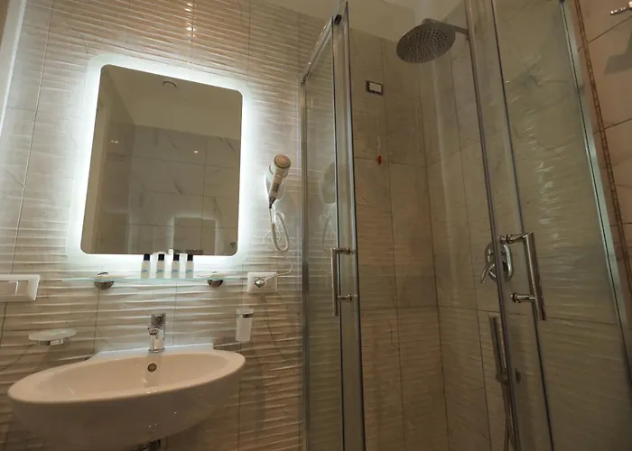 Garibaldi New 3* Неаполь