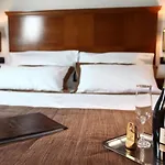 Garibaldi New 3* Napoli