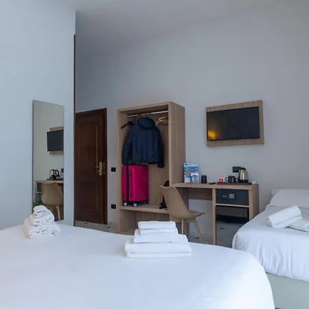 Garibaldi New 3* Neapol