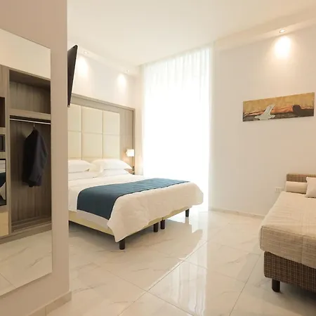 Garibaldi New Nápoly